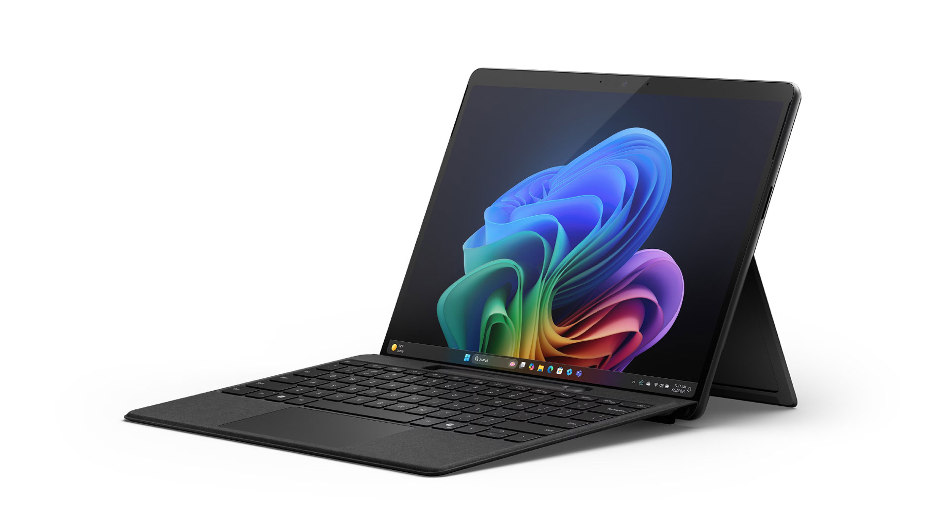 وزن 895 گرم سرفیس پرو 11، آن را به یکی از سبک‌ترین دستگاه‌های پرچمدار دوکاره بازار تبدیل کرده که حمل روزانه را به تجربه‌ای لذت‌بخش و بدون فشار تبدیل می‌نماید. این وزن کم، نتیجه مهندسی دقیق مایکروسافت با استفاده از آلومینیوم سبک و معماری fanless است و برای دانشجویان ایرانی که اغلب کتاب‌های سنگین و لپ‌تاپ را در کیف حمل می‌کنند، تفاوت چشمگیری ایجاد می‌کند – تصور کنید در مسیر دانشگاه تا خانه، بدون احساس سنگینی، پروژه‌های دانشگاهی را مرور کنید.